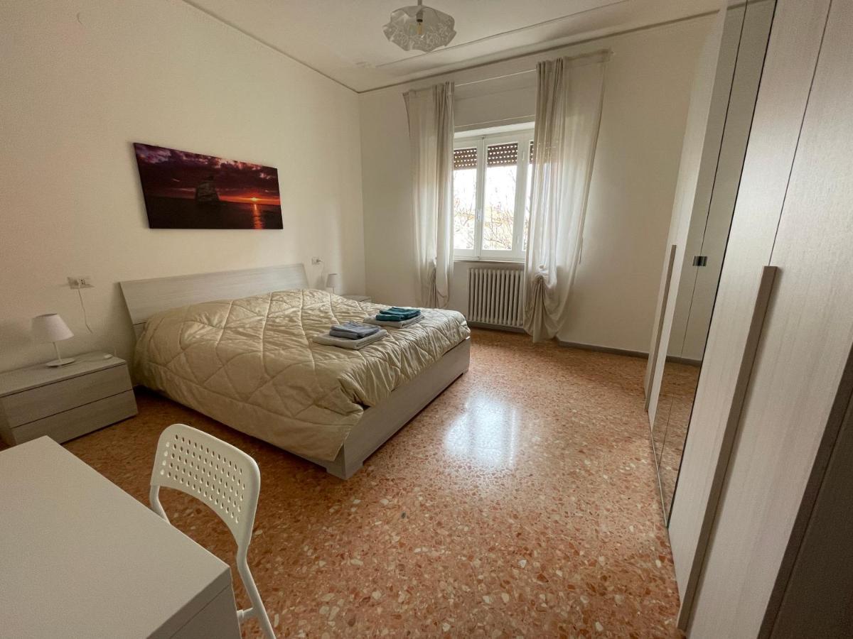 Ferienwohnung 4 Pini Ancona Exterior foto